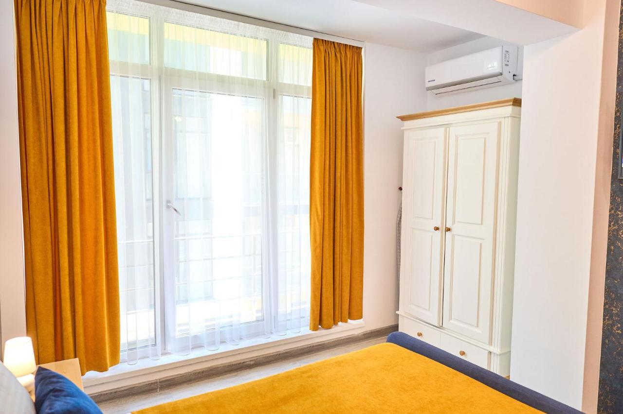 Seastar Apartment - Spa N Pools Beach Resort Mamaia Exterior foto